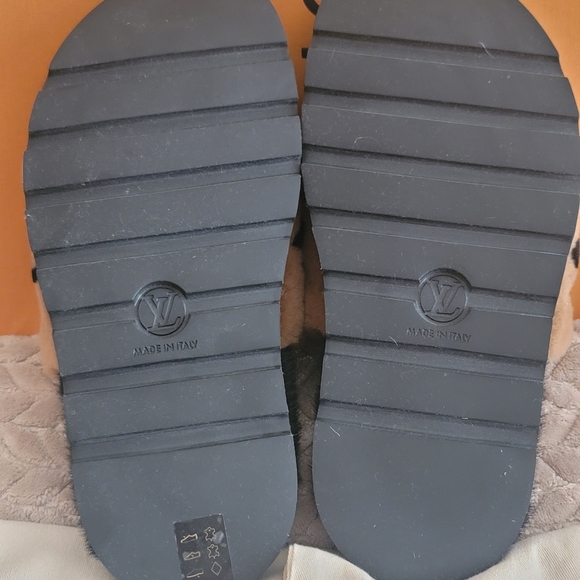 LOUIS VUITTON AUTHENTIC BLACK BROWN MINK LEATHER MULE MONOGRAM EMBOSSED 10 US 40 - Picture 14 of 17